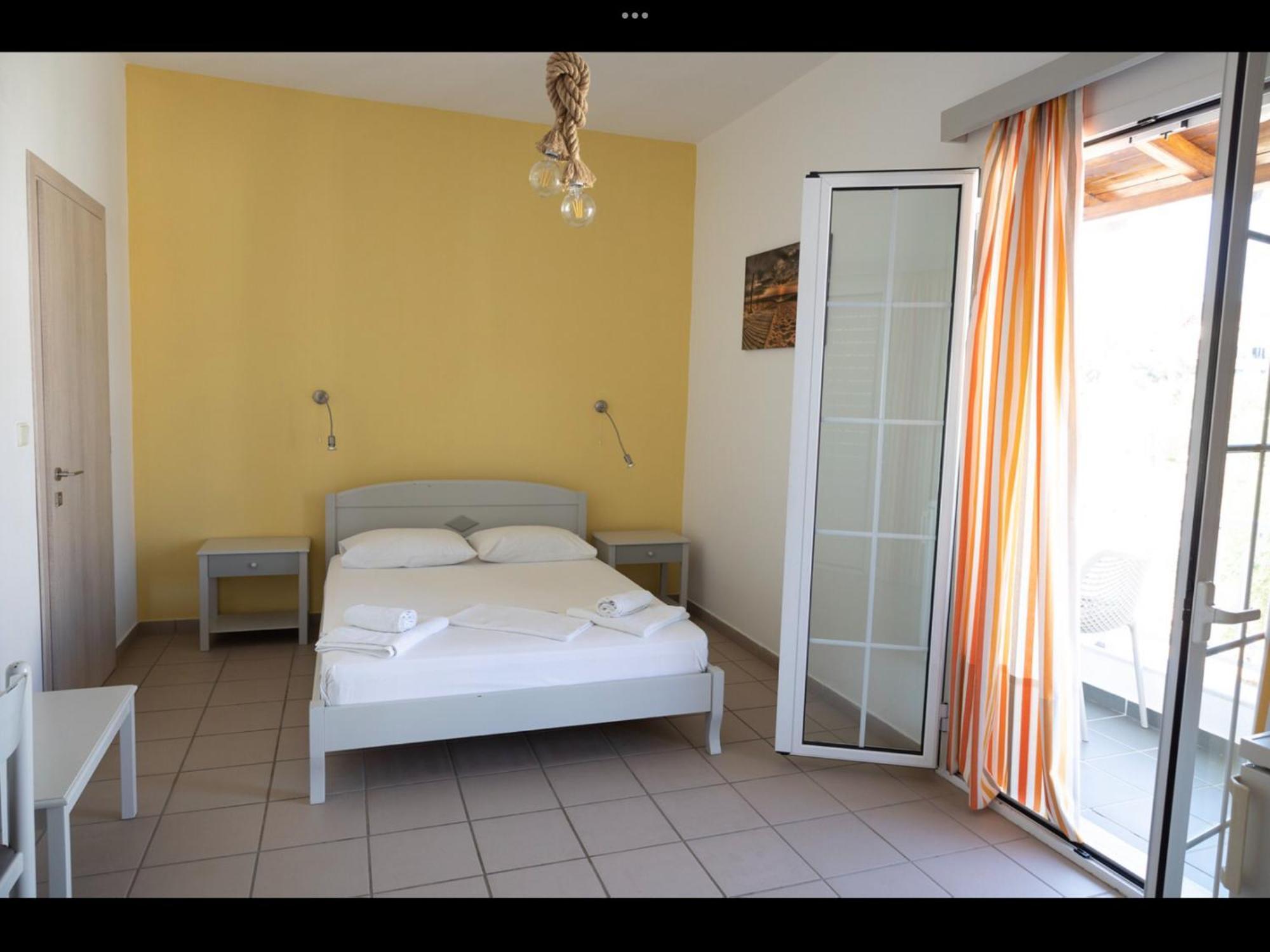 Papoulias Rooms Elafonissos Exterior photo